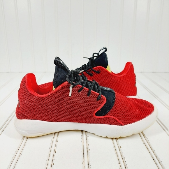 Nike Air Jordan Eclipse University Red/White/Black Athleisure Sneakers F573 - Picture 2 of 9